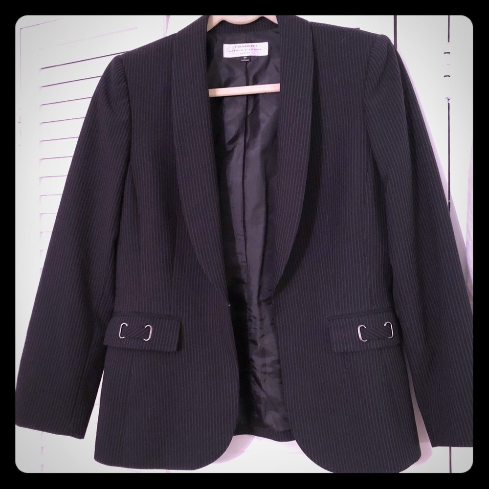 Tahari Arthur S. Levine Pin striped Blazer